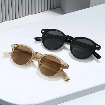 Retro Round Rivet Sunglasses (UV400) Style Guide